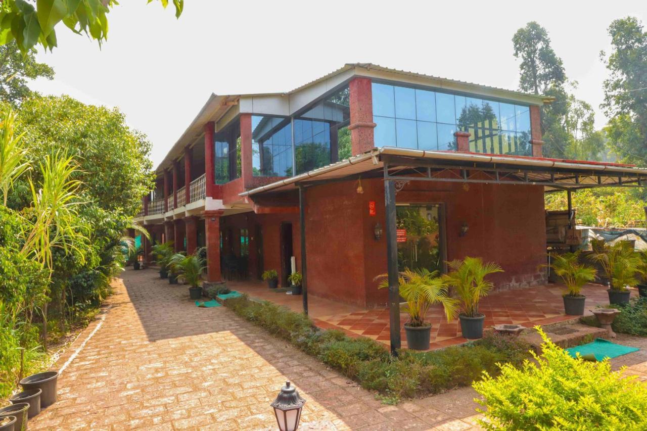 Hotel On The Rocks Mahabaleshwar Exterior photo